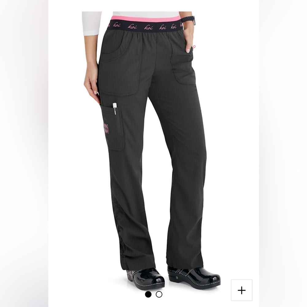 Koi Women's Black Cargo Scrub Pants M